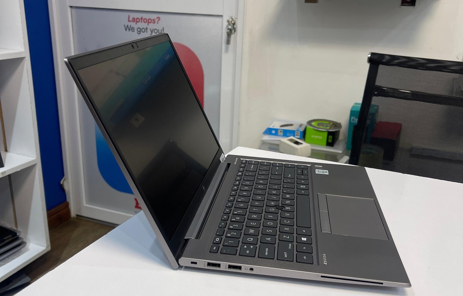 HP ZBook Firefly G7 10th Gen Intel Core i7 processor 32GB RAM - Image 4